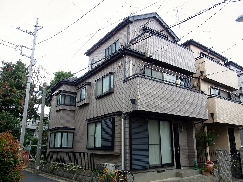http://www.hanamaru-r.co.jp/%E5%A4%96%E5%A3%81%E5%A1%97%E8%A3%85%E3%80%80%E3%81%8A%E5%AE%A2%E6%A7%98%E3%81%AE%E5%A3%B0%E3%80%80%E6%9D%89%E4%B8%A6%E5%8C%BA%EF%BC%AE%E6%A7%98%E3%80%80%E5%A4%96%E8%A6%B3%E3%83%93%E3%83%95%E3%82%A9%E3%83%BC%202012.7.jpg