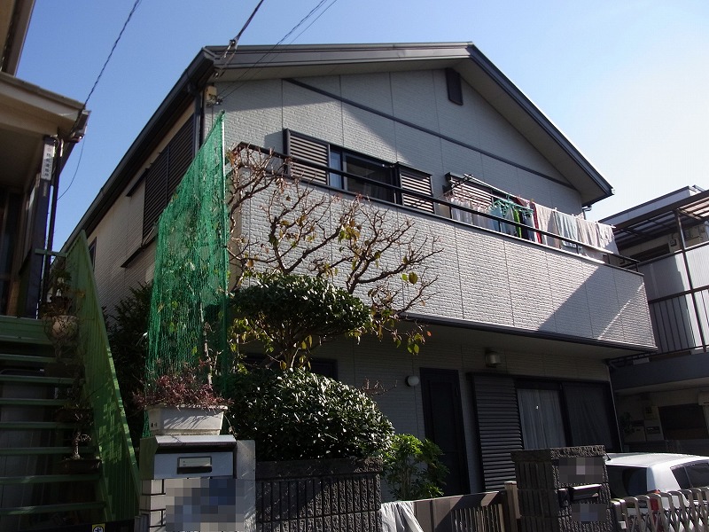 http://www.hanamaru-r.co.jp/%E5%A4%96%E5%A3%81%E5%A1%97%E8%A3%85%E3%80%80%E3%81%8A%E5%AE%A2%E6%A7%98%E3%81%AE%E5%A3%B0%E3%80%80%E6%9D%BF%E6%A9%8B%E5%8C%BA%EF%BC%B9%E6%A7%98%E9%82%B8%E3%80%80%E5%A4%96%E8%A6%B3%E3%83%93%E3%83%95%E3%82%A9%E3%83%BC%202011.12.jpg