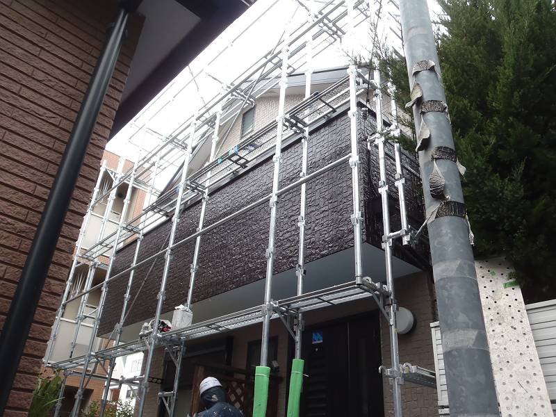 http://www.hanamaru-r.jp/%E5%A4%96%E5%A3%81%E5%A1%97%E8%A3%85%E4%B8%8A%E5%A1%97%E3%82%8A%E7%B5%82%E4%BA%86P3080517-s.JPG