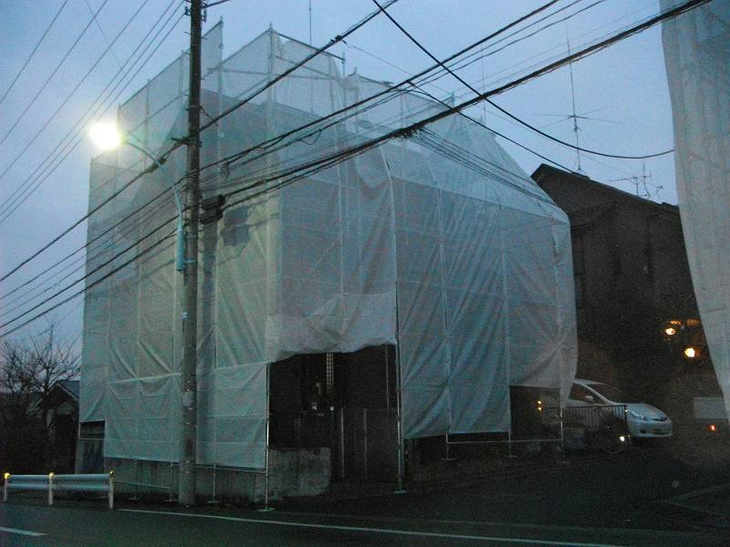http://www.hanamaru-r.jp/%E5%A4%96%E5%A3%81%E5%A1%97%E8%A3%85%E8%B6%B3%E5%A0%B4%E7%B5%84%E3%81%BF20120214K004-s.JPG