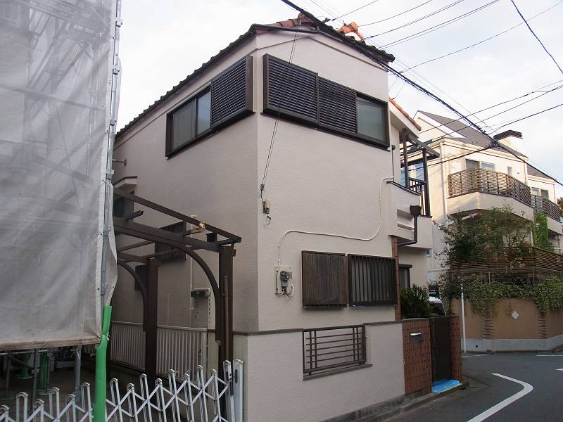 http://www.hanamaru-r.jp/20121009%E5%A4%96%E5%A3%81%E5%A1%97%E8%A3%85K%E6%A7%98%E9%82%B8%E8%B6%B3%E5%A0%B4%E6%92%A4%E5%8E%BBR0018023-s.JPG