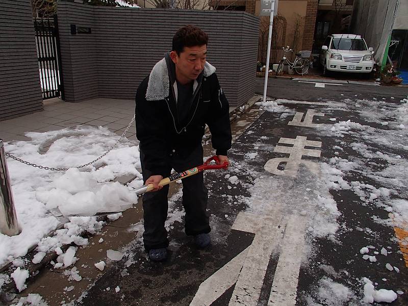 http://www.hanamaru-r.co.jp/20130116%E5%A4%96%E5%A3%81%E8%A3%9C%E4%BF%AET%E6%A7%98%E9%82%B8%E9%99%A4%E9%9B%AAP1160702-s.JPG