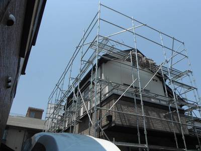 20130506外壁塗装M様邸足場組み003-s.JPG