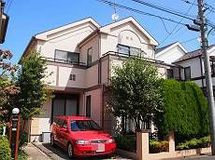 【世田谷区】爽やかな配色には青空が良く合います