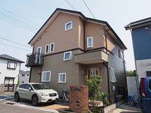 【日野市】塗装が上下で異なるツートンカラーのおうち